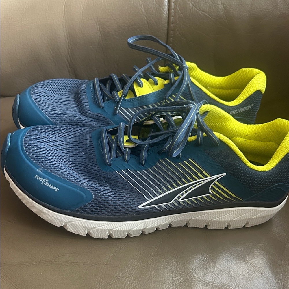 Men’s Altra Provision 4. Size 12